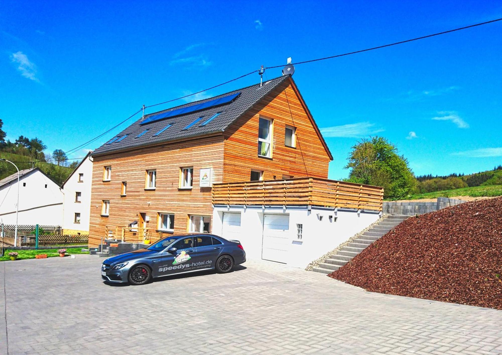 Speedys Apartments Am Bruennchen Herresbach エクステリア 写真